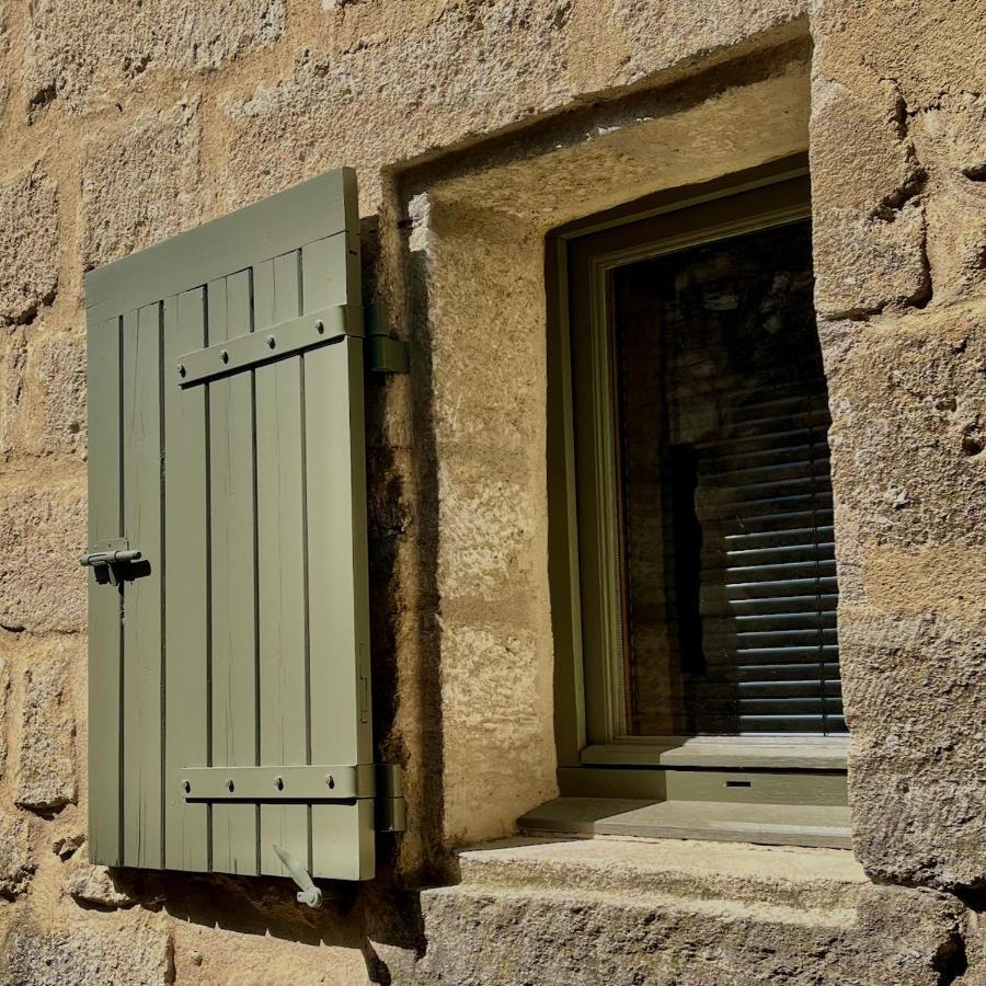Proche Uzes Le Cocon Du Peintre Anglais Sanilhac-et-Sagries Экстерьер фото